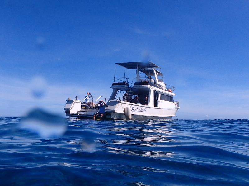 okinawa boat double decker